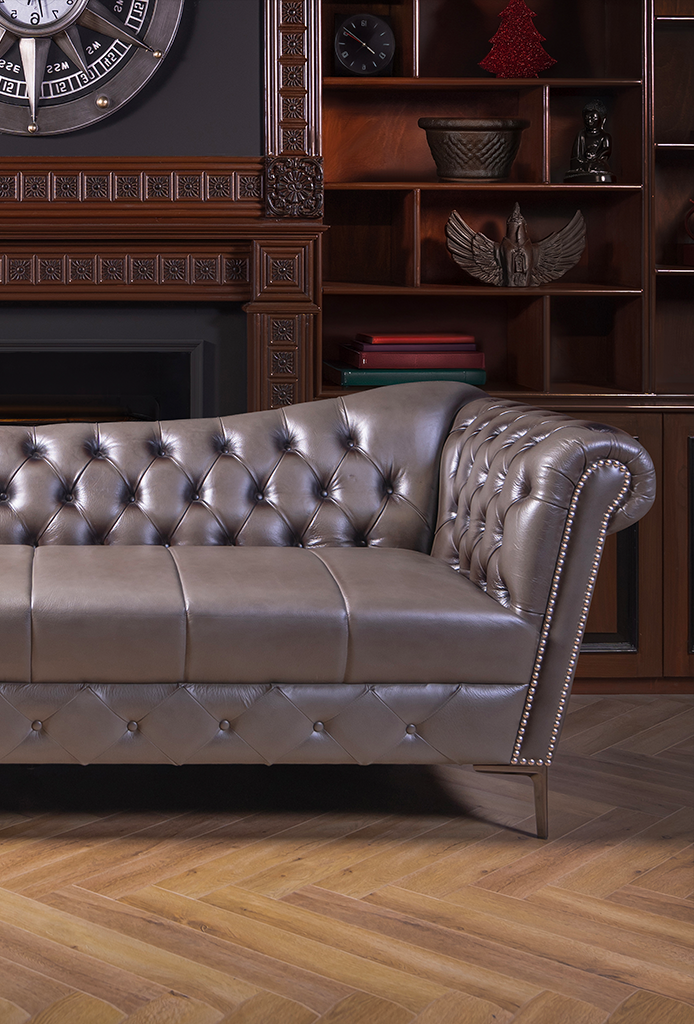 Vora Chesterfield Leather Sofa – Handwaxed