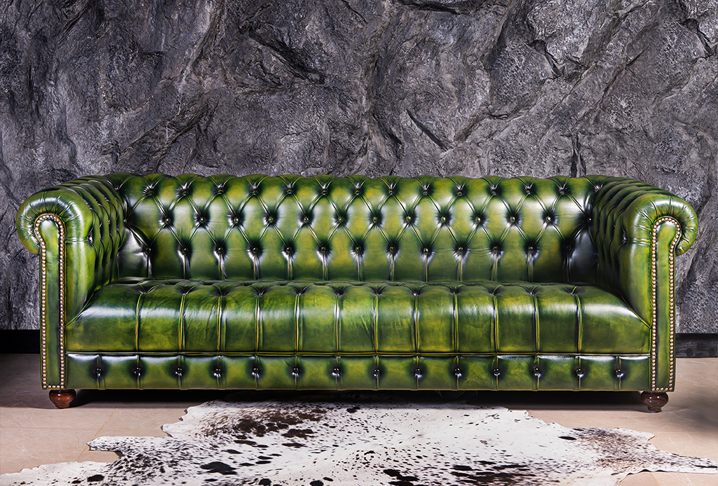 Waldon Chesterfield Leather Sofa – Handwaxed